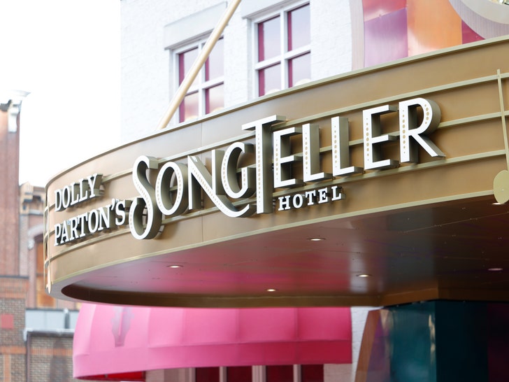 songteller hotel getty