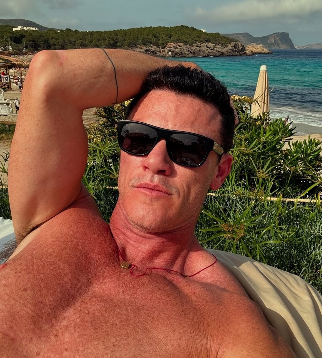 Luke Evans Shirtless Shots 3