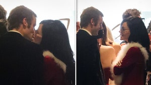 Lily-Allen-gallery-launch-splash-1