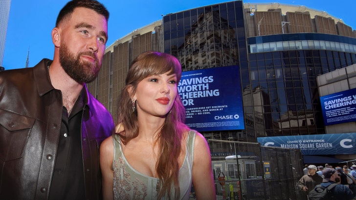 taylor-swift-travis-kelce-Live-Stream-2 (1)
