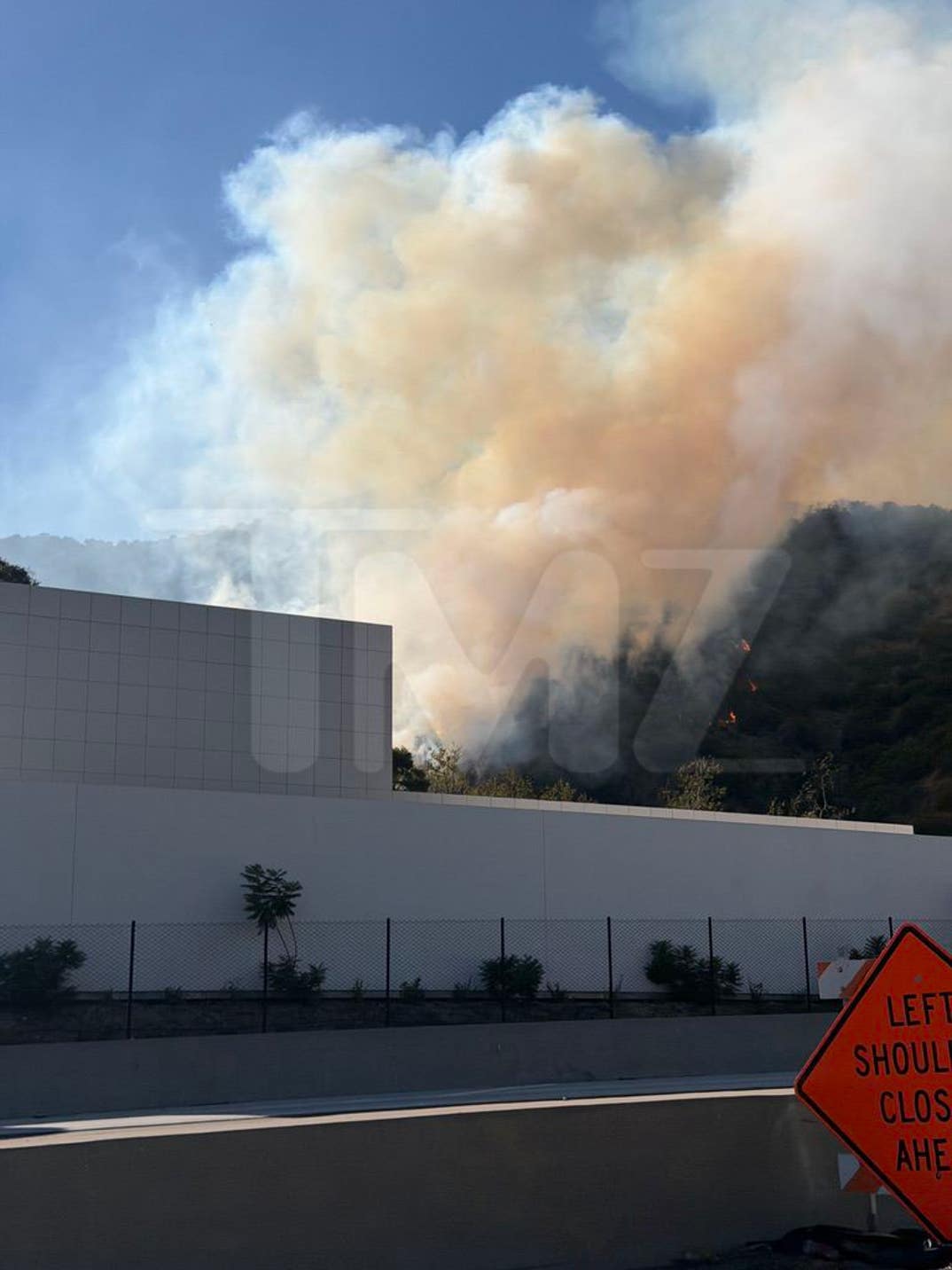 Large Brush Fire Near Getty Center 4