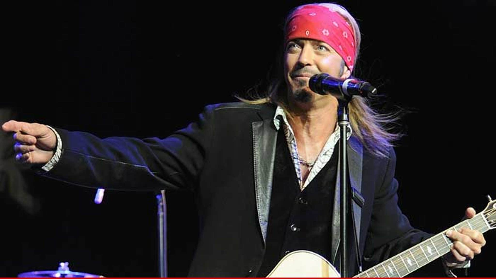 Bret Michaels Suffers On Stage Medical Emergency 