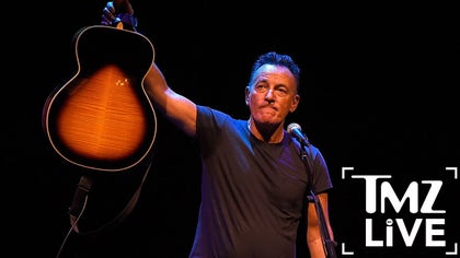 101617_live_thumbs_springsteen_site