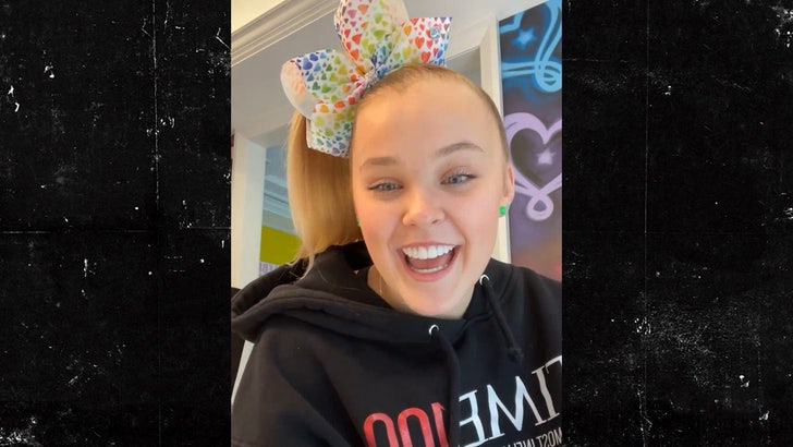 Jojo Siwa Throws Extravagant Pride Party At Her Home Bluemull