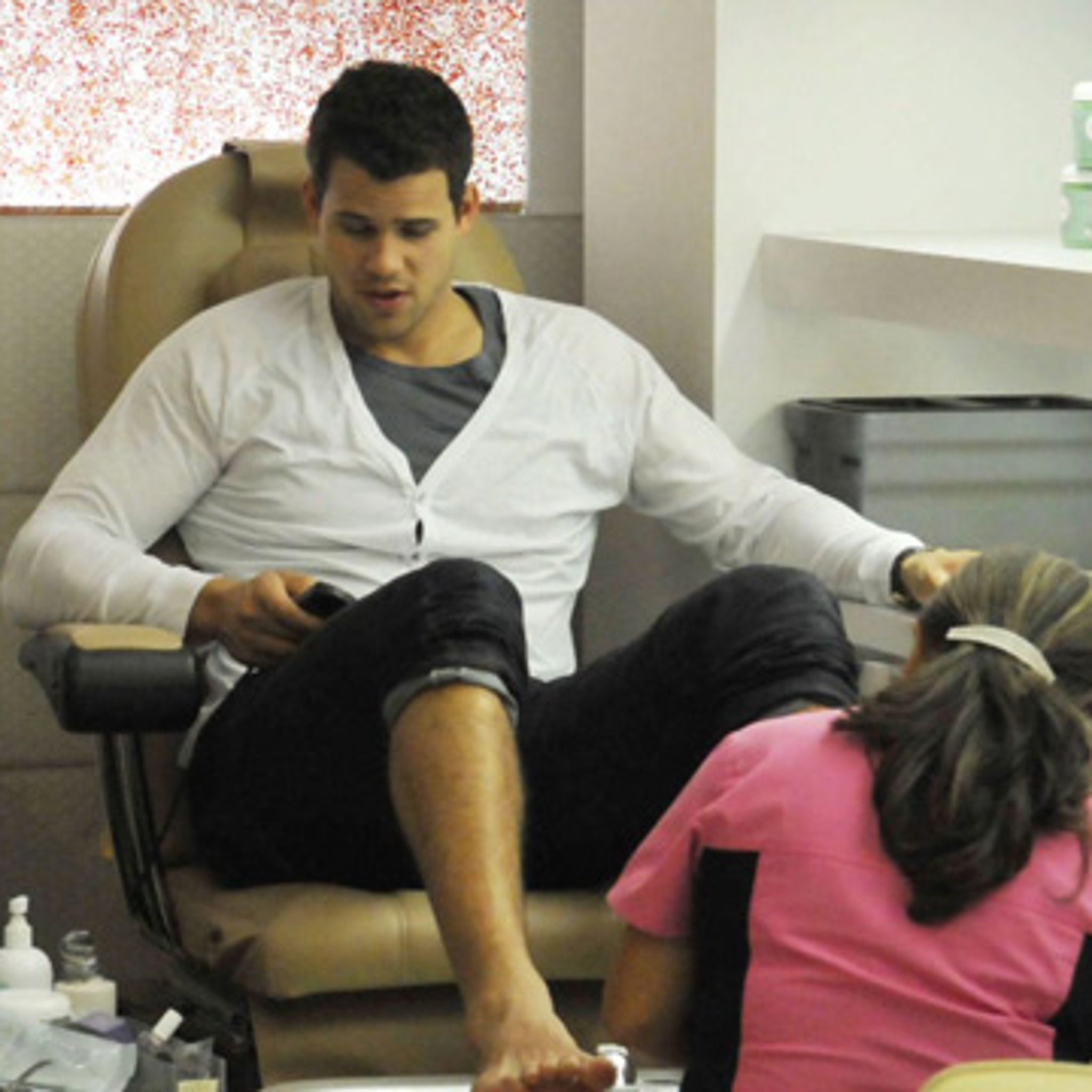 Kris Humphries Farts on Kim Kardashian