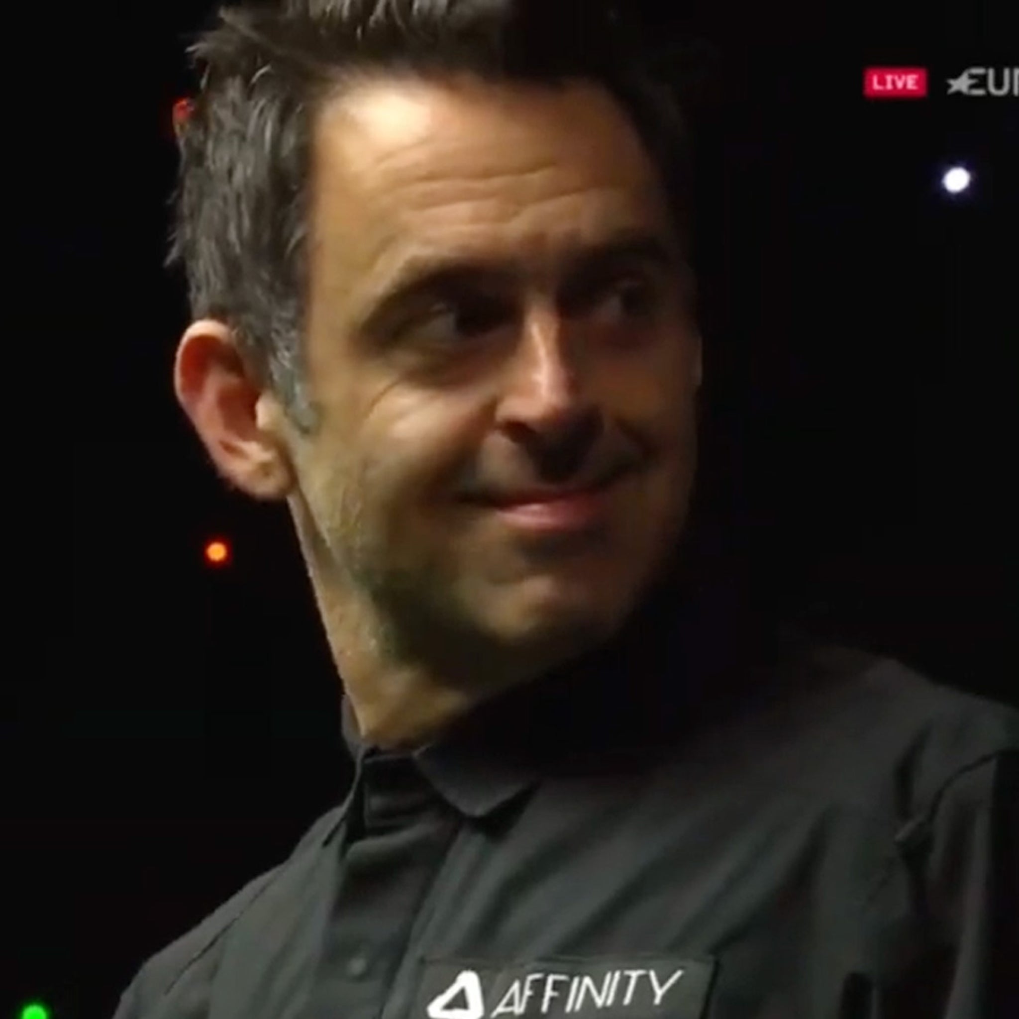 Snooker Star Ronnie OSullivan Rips Huge Fart and Blames Ref, Busted By Video