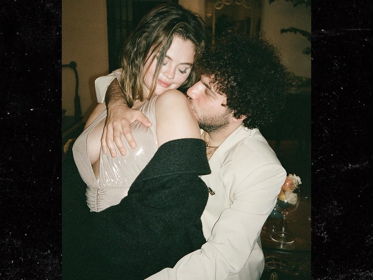 Benny Blanco Grabs Ahold of Selena Gomez’s Breast in New PDA Photographs