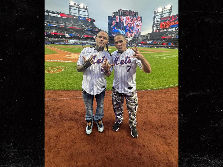 matt jeff hardy mets game insta 2