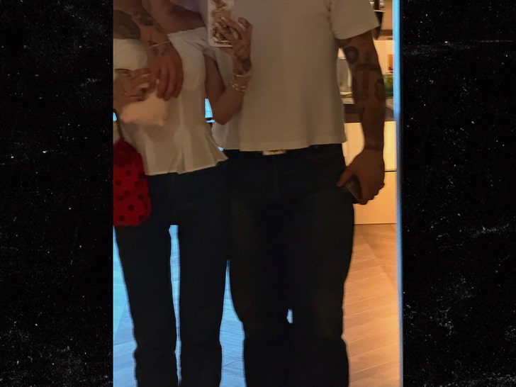 sub-ariana-grande-ricky-alvarez-ig-1