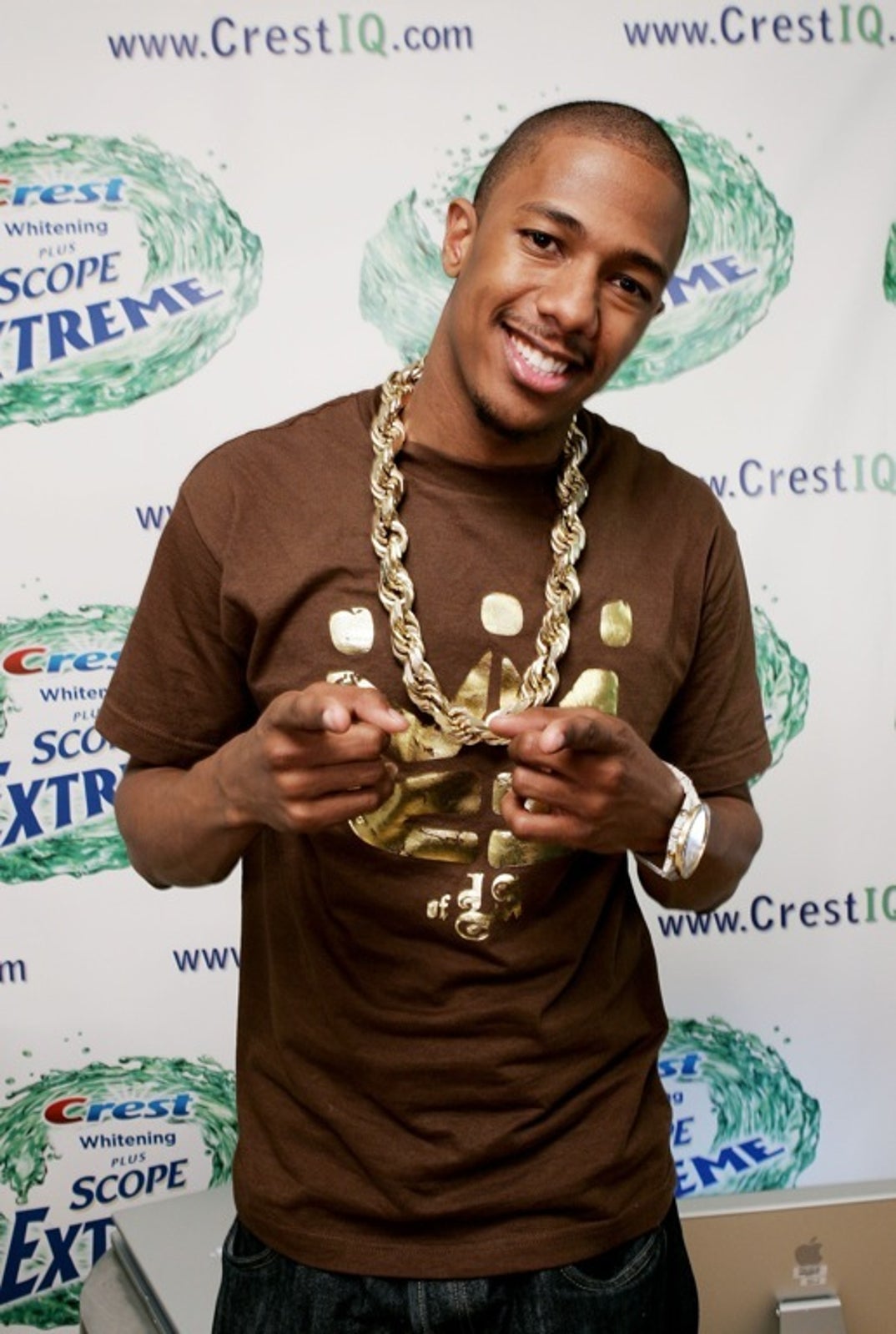 0722_nick_cannon_photos03