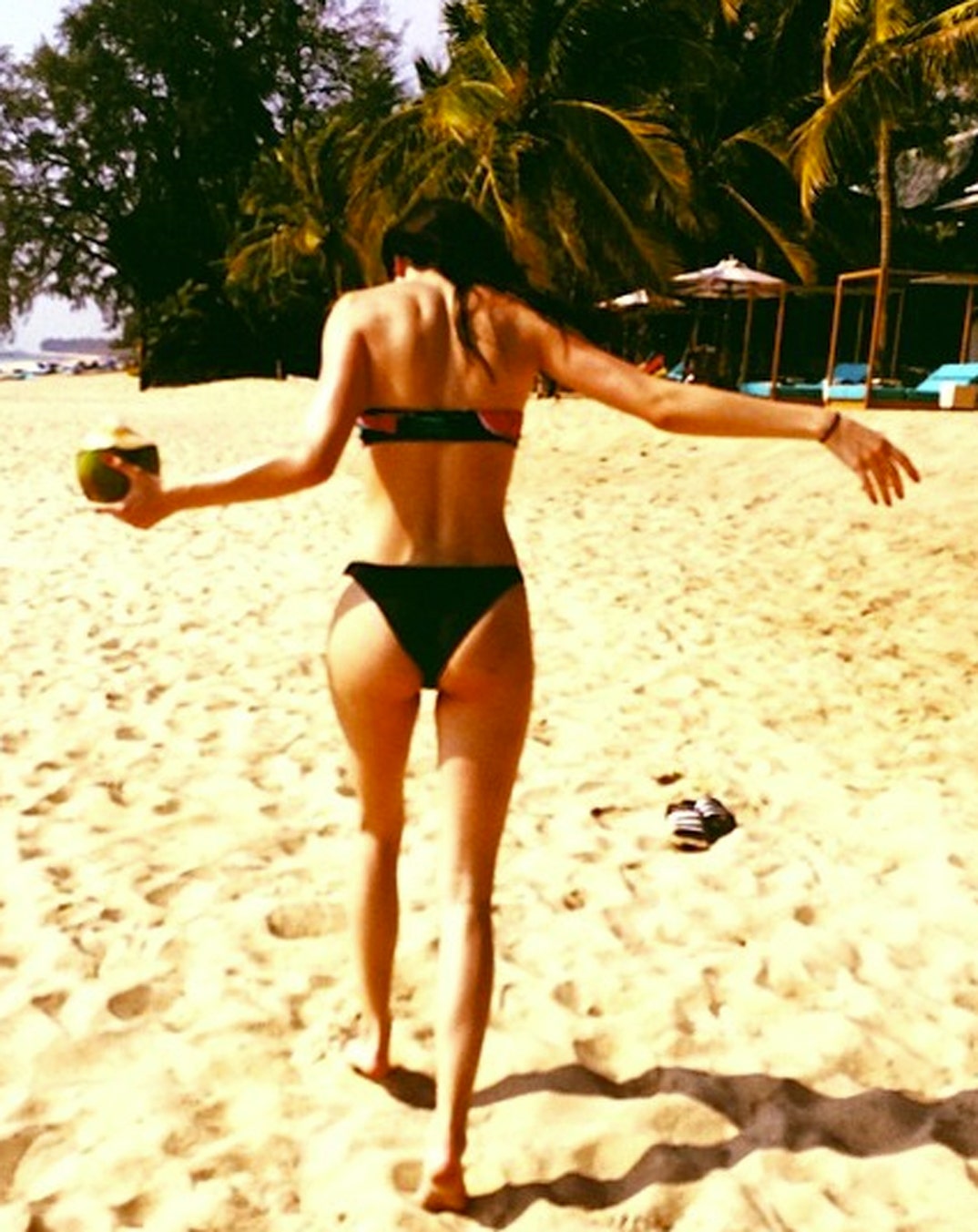 kendall_jenner_bikini_11