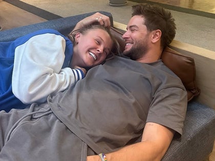 0602-JoJo-Siwa-Chris-Hughes-Together-PRIMARY