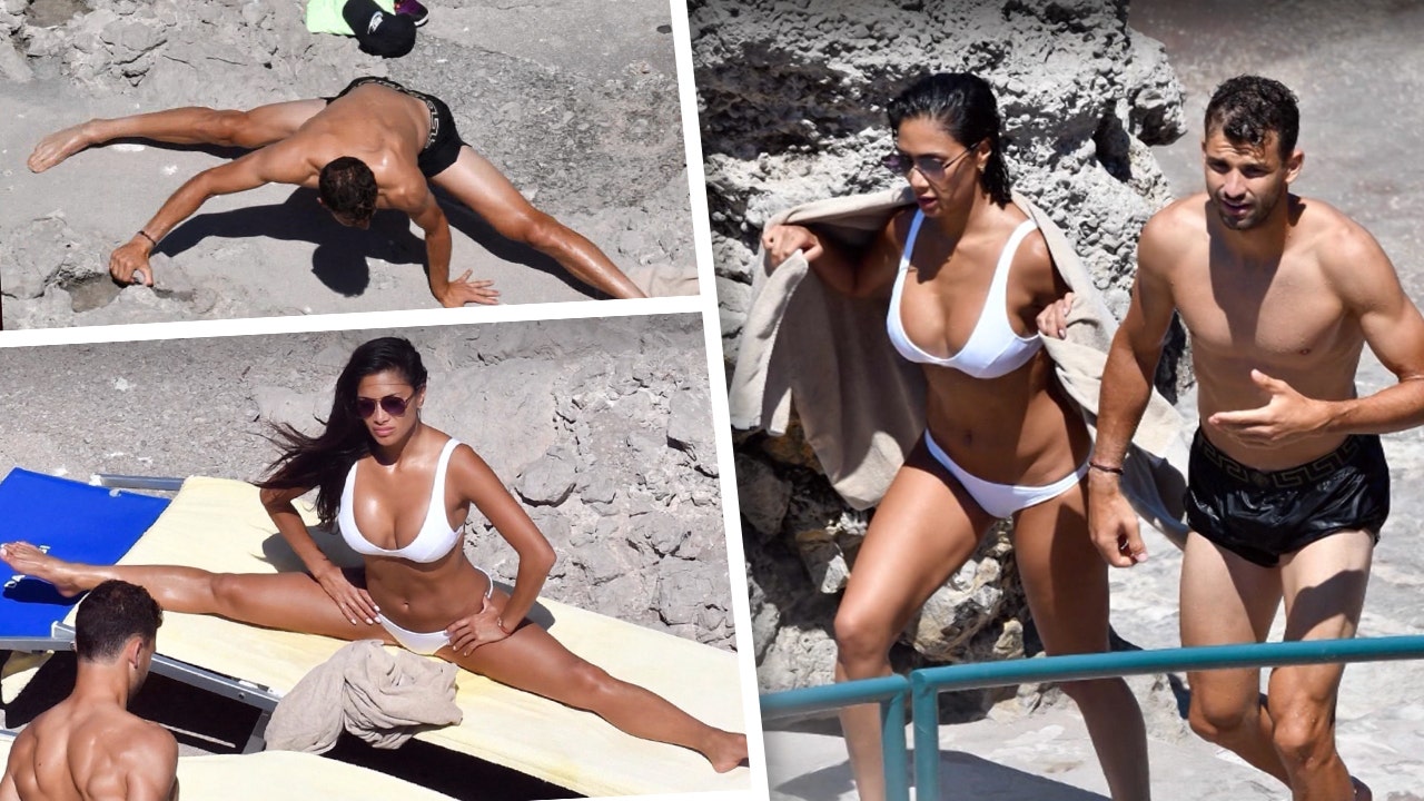 Nicole Scherzinger Shows Off Her Hot Bod While Doing The Splits In A Bikini