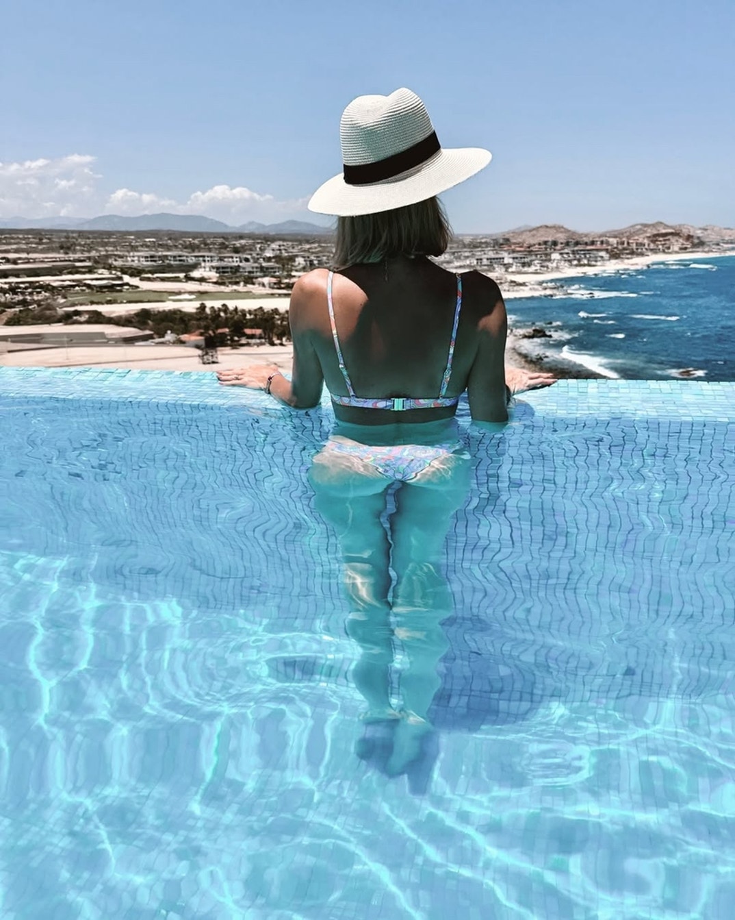 Nicole Young Hot Shots 12