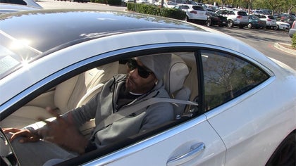 112515_kenyon_martin_kobe_primary