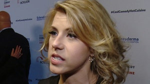 Jodie Sweetin Files Police Report After Security Chases Man on Roof