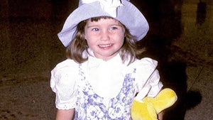 0814-Katherine-Schwarzenegger-Cute-Kids-hero