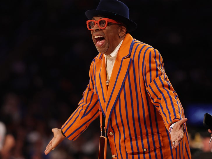 1023-Cleveland-Cavaliers-v-New-York-Knicks-SUB-1