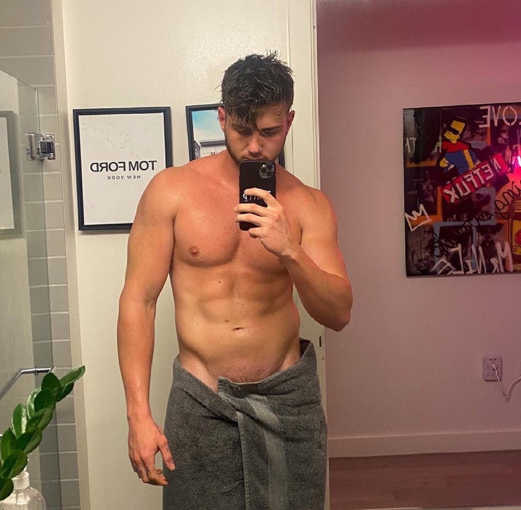 Harry Jowsey Hot Shots photos 11