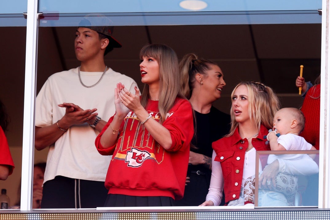 Taylor Swift Brittany Mahomes Celebration Chiefs1