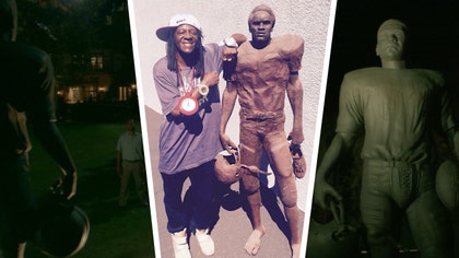 flavor-flav-statue