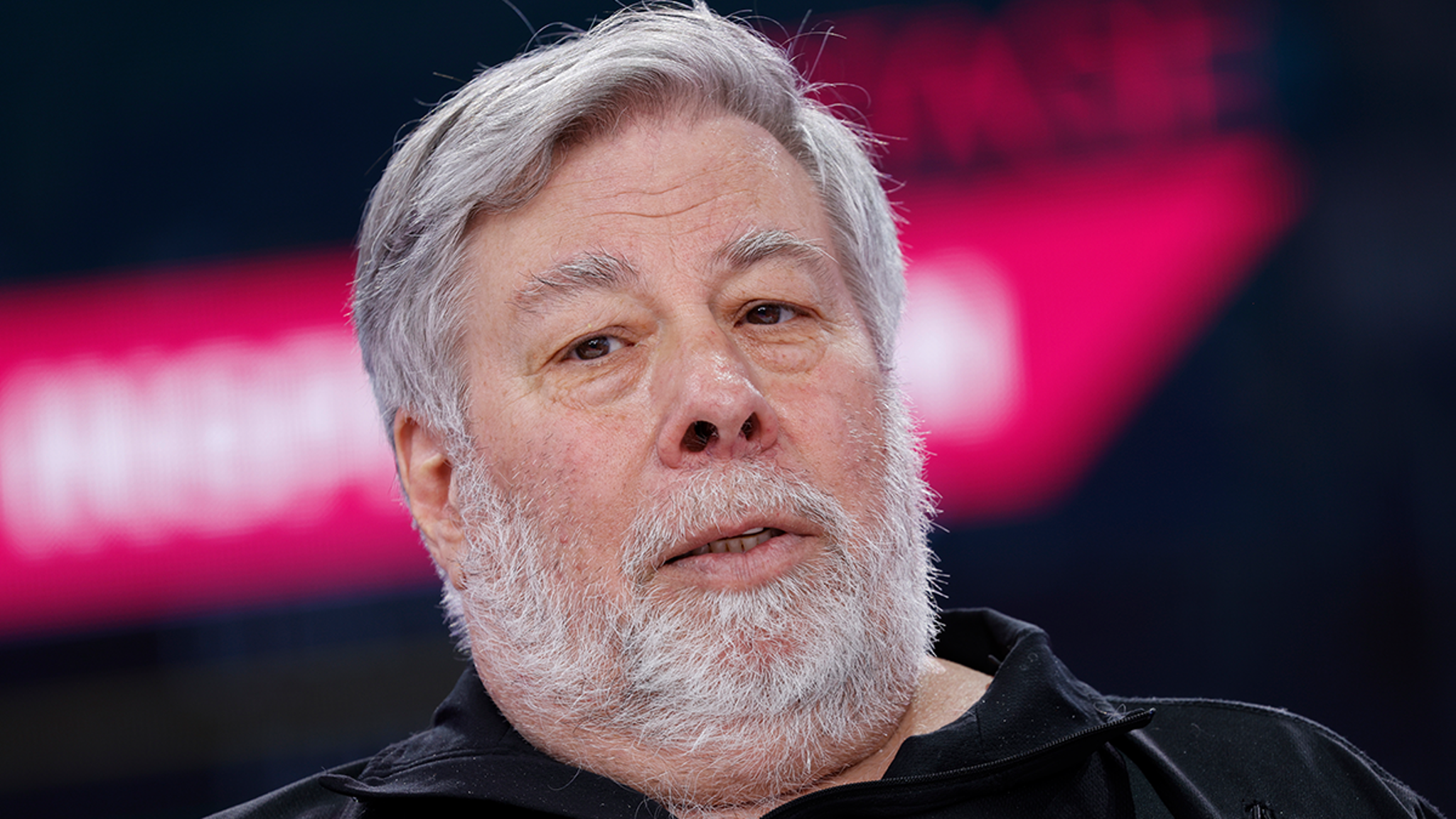 Mede-oprichter van Apple, Steve Wozniak, ligt met duizeligheid in een ziekenhuis in Mexico-Stad