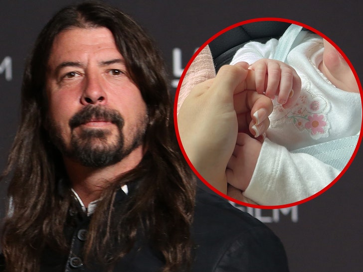 0911 Dave Grohl Valerie Greyston postagem no Instagram sobre o bebê