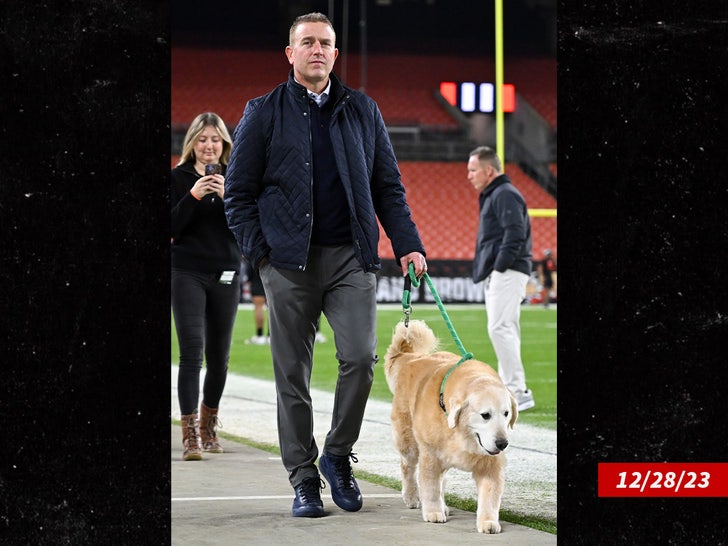 Kirk Herbstreit's dog Ben sub