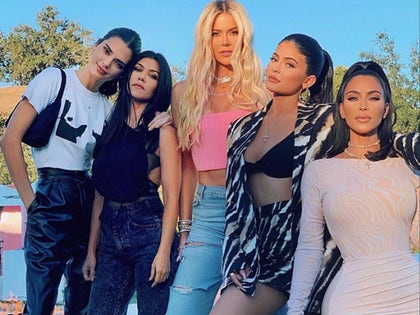 0529-Kardashian-Sisters-PRIMARY