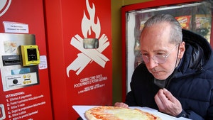 Pizza Vending Machine Rolls Out in Rome, Some Italians Offended