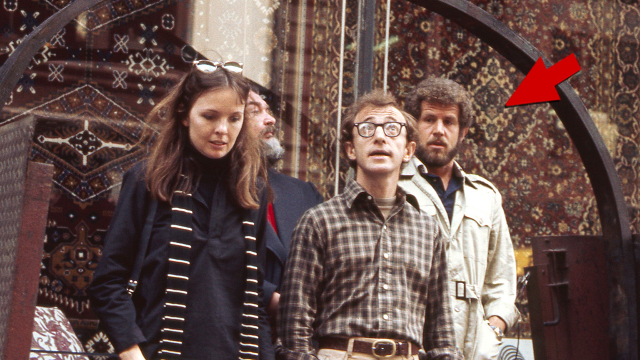 Annie Hall' Star Tony Roberts Dead at 85