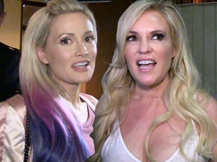 Hugh Hefners Exes Holly Madison And Bridget Marquardt Hosting Séance