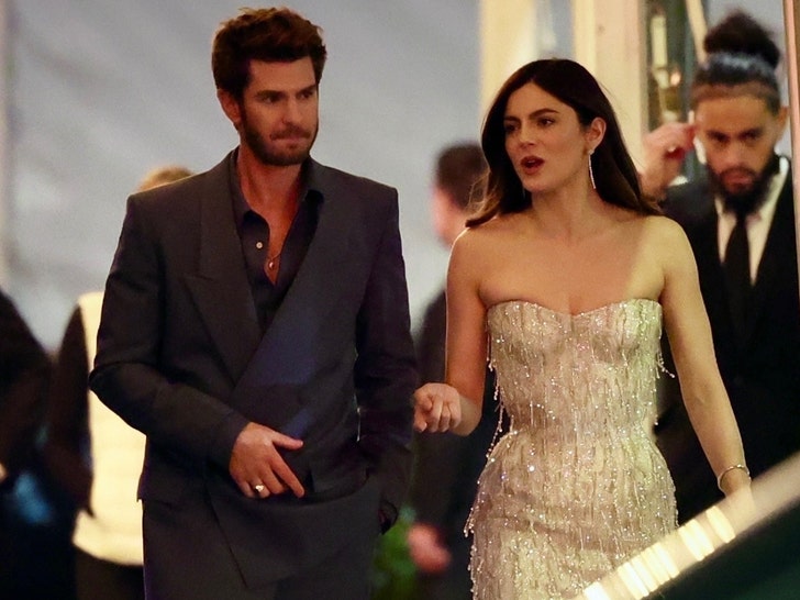 Celebs Leaving The Vanity Fair Oscar Party