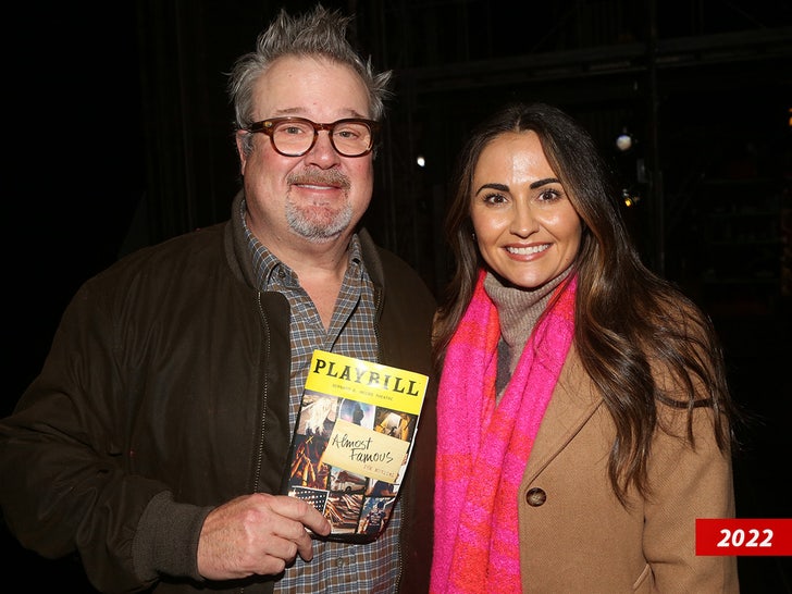 eric stonestreet lindsay schweitzer sub getty swipe 2