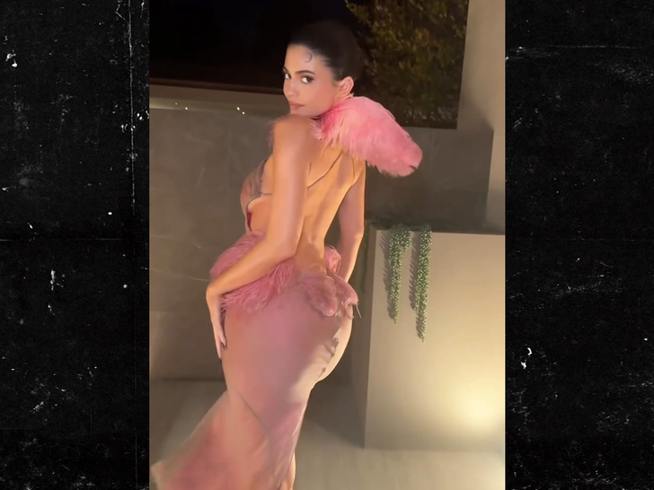 121825 kylie jenner sub