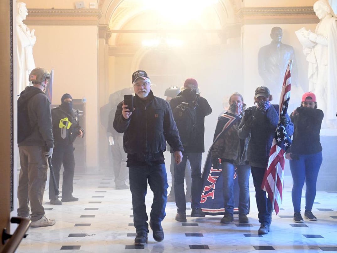 Pro-Trump Protesters Storm U.S. Capitol Photos 3 5