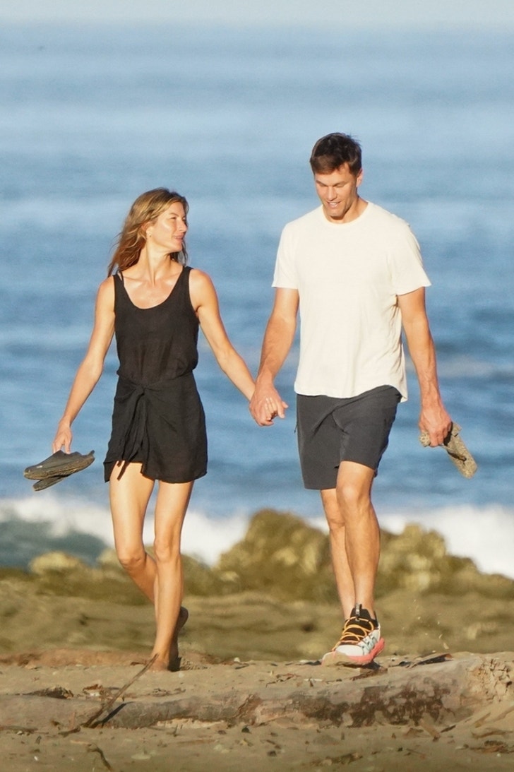 Nice Man Bag, Brady!: Photo 141731, Gisele Bundchen, Holding Hands, Tom  Brady Photos