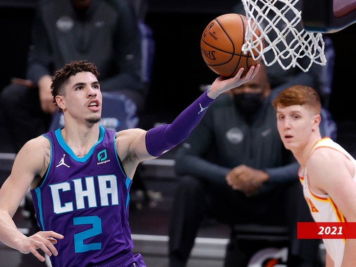 Hornets unveil 'CLT' jersey, giving nod to Charlotte's financial history -  Charlotte Business Journal