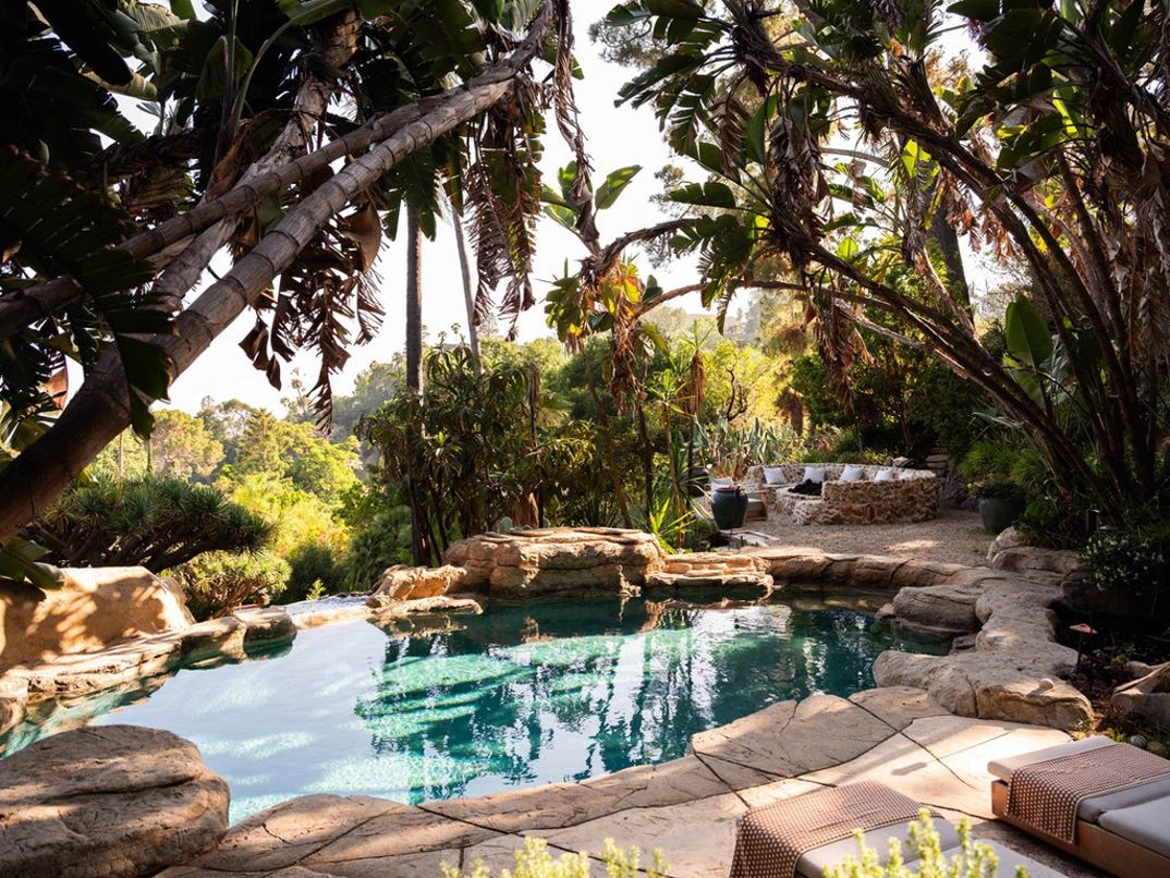 Aaron Paul Lists Los Angeles Home 24