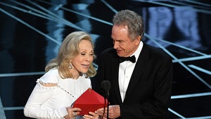 Warren Beatty and Faye Dunaway Will Present Best Picture Award ... Again