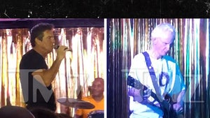 Dennis Quaid Sings with Doors' Guitarist Robby Krieger's Band