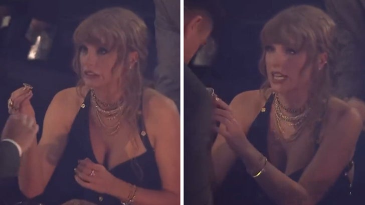 Taylor Swift Broke Her Ring at the 2023 MTV VMAs