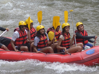 0626-obamas-white-water-rafting-GETTY-01