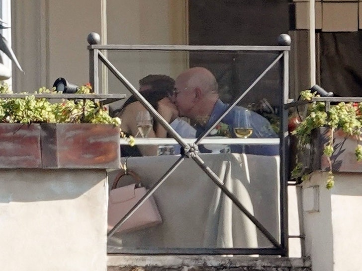 Jeff Bezos and Lauren Sanchez in Rome