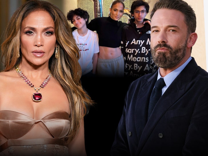 jennifer lopez and ben affleck and jennifers kids getty insta 1