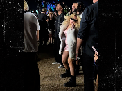 041826-madonna-dancing-coachella-primary
