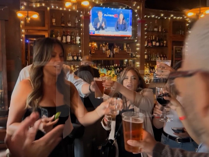 tmz-comedy-crawl-2-06-25-2026