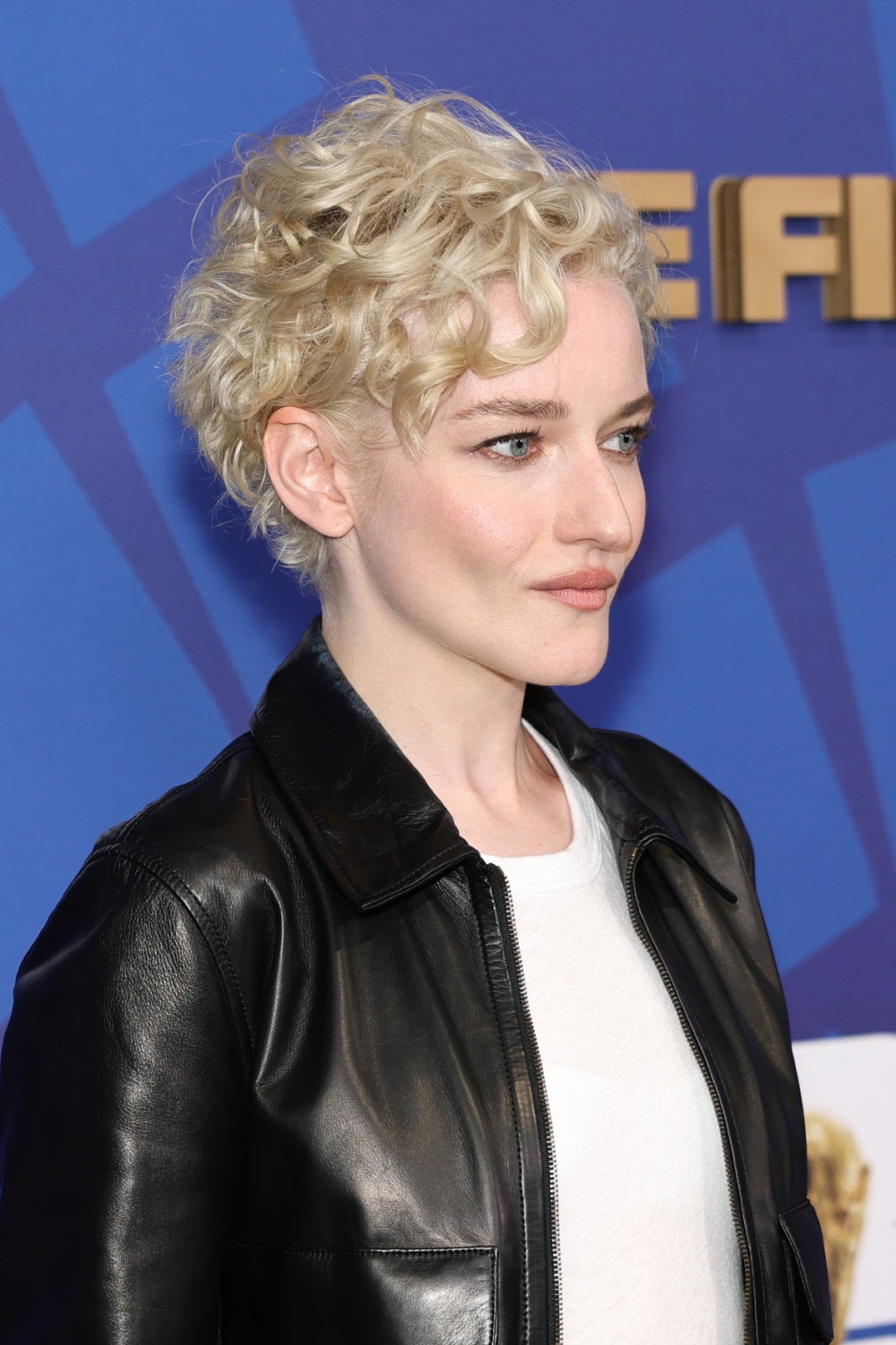 Julia Garner