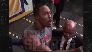 Dwight Howard -- CHALLENGES LAKERS FAN TO FIGHT ... Call Me a Bitch to My Face (VIDEO)