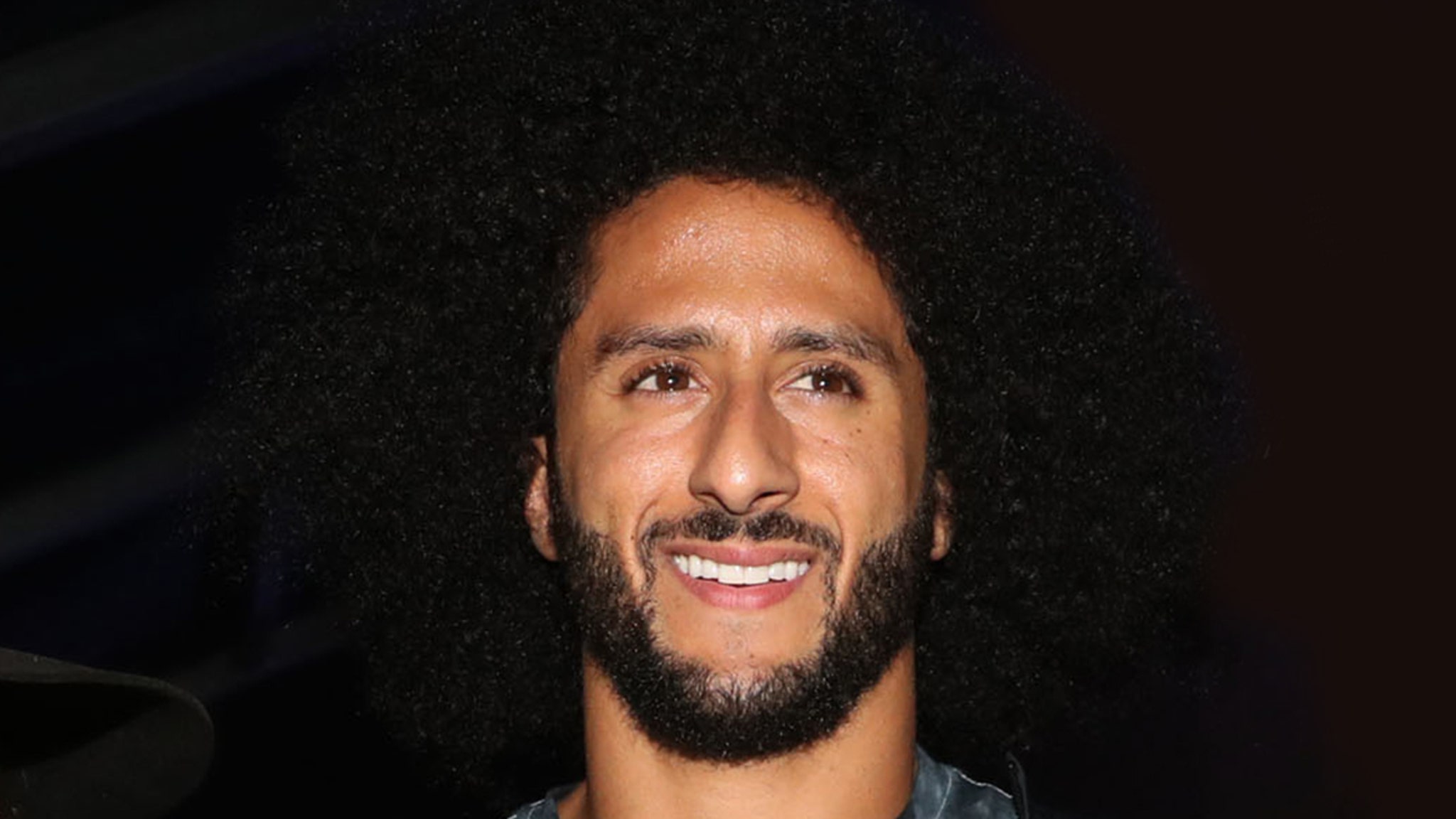 Colin Kaepernick Holding Open Workout, Invites NFL Teams